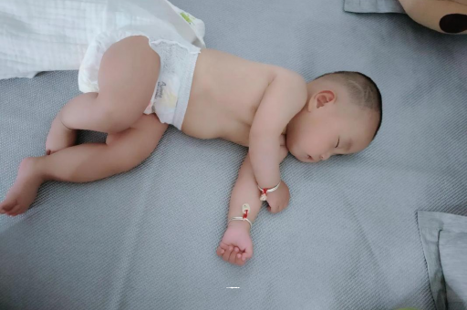 凉山怀孕多久肚子会胀气